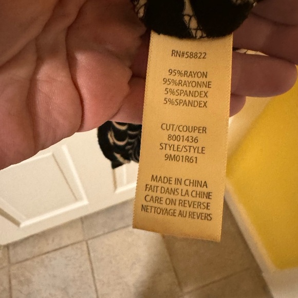 Max Studio Black White Striped Front Tie Maxi Dress: Medium - Picture 9 of 9